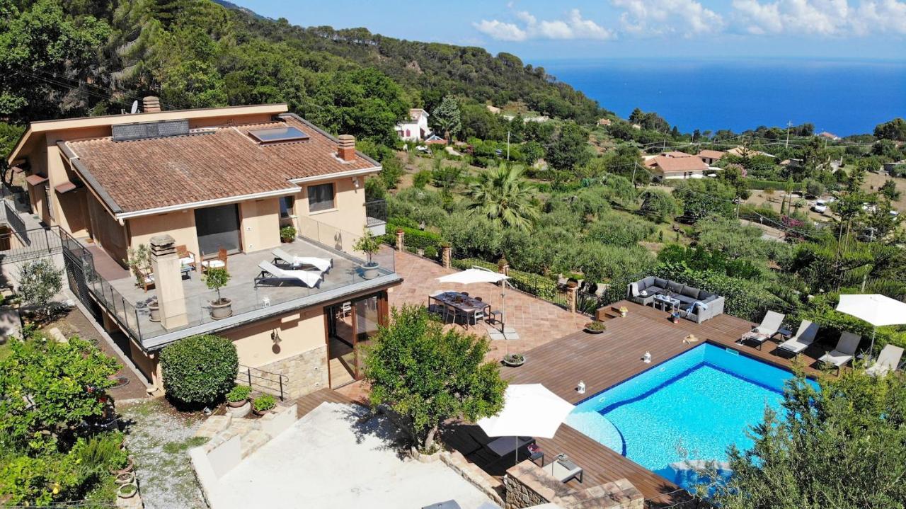 Villa Provenza 12&4, Emma Villas Cefalu Exterior photo