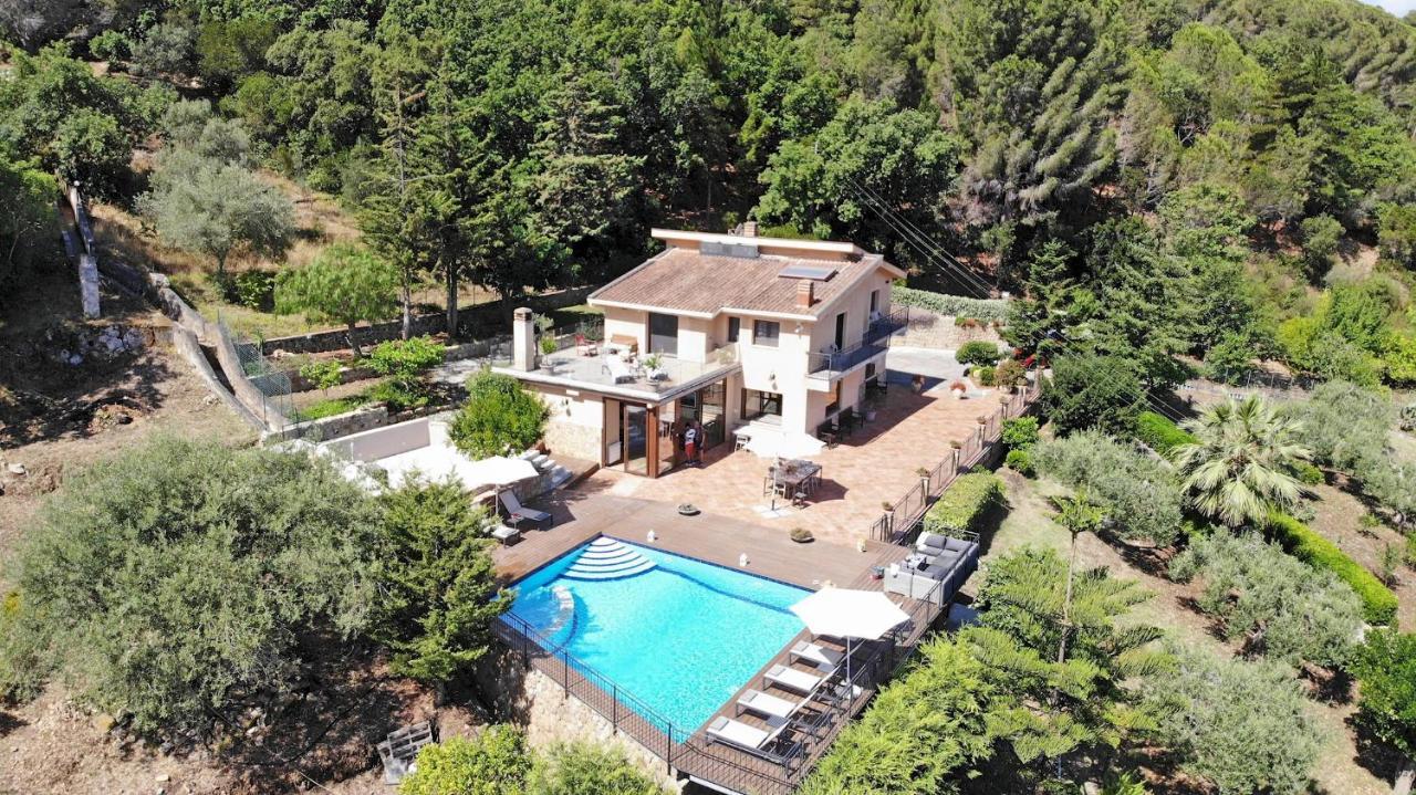 Villa Provenza 12&4, Emma Villas Cefalu Exterior photo