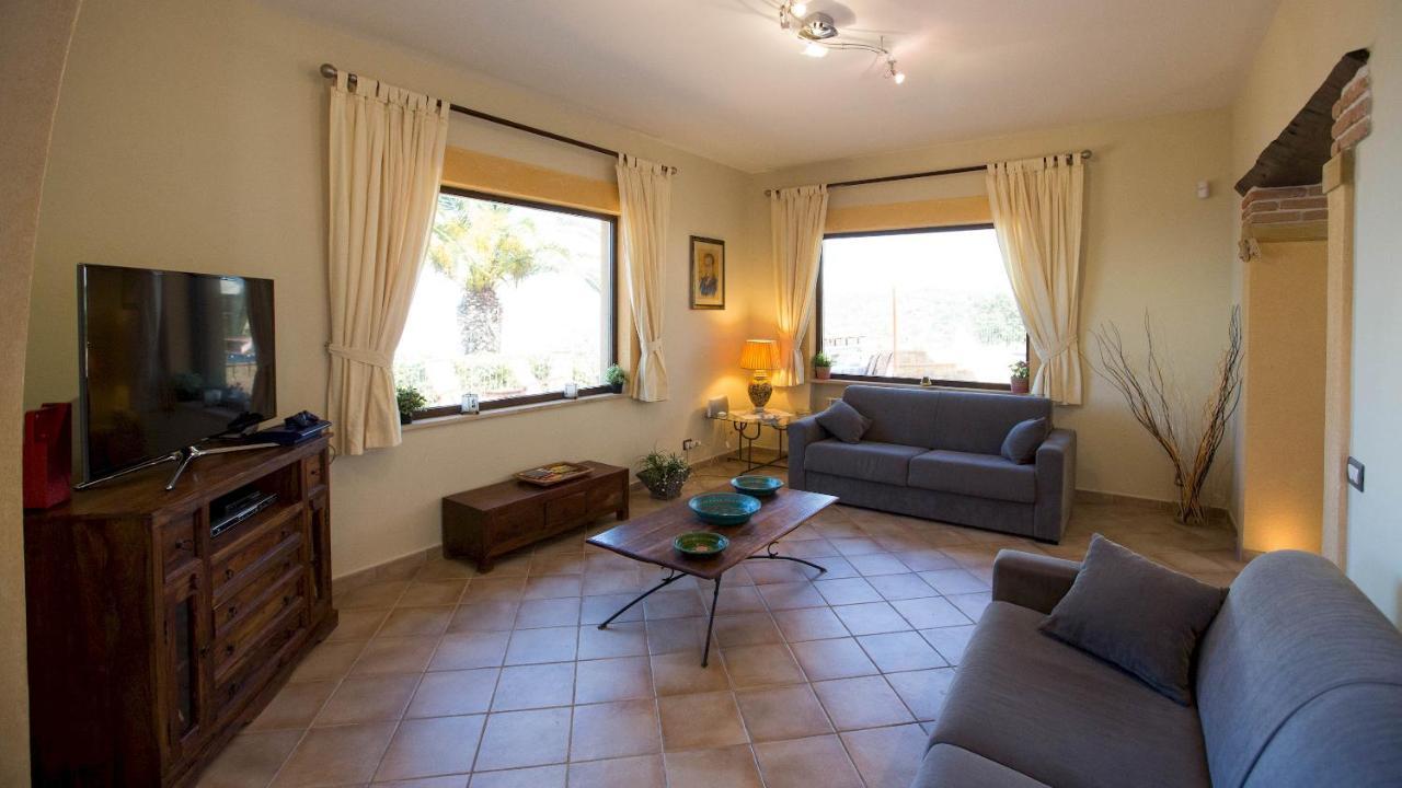 Villa Provenza 12&4, Emma Villas Cefalu Exterior photo