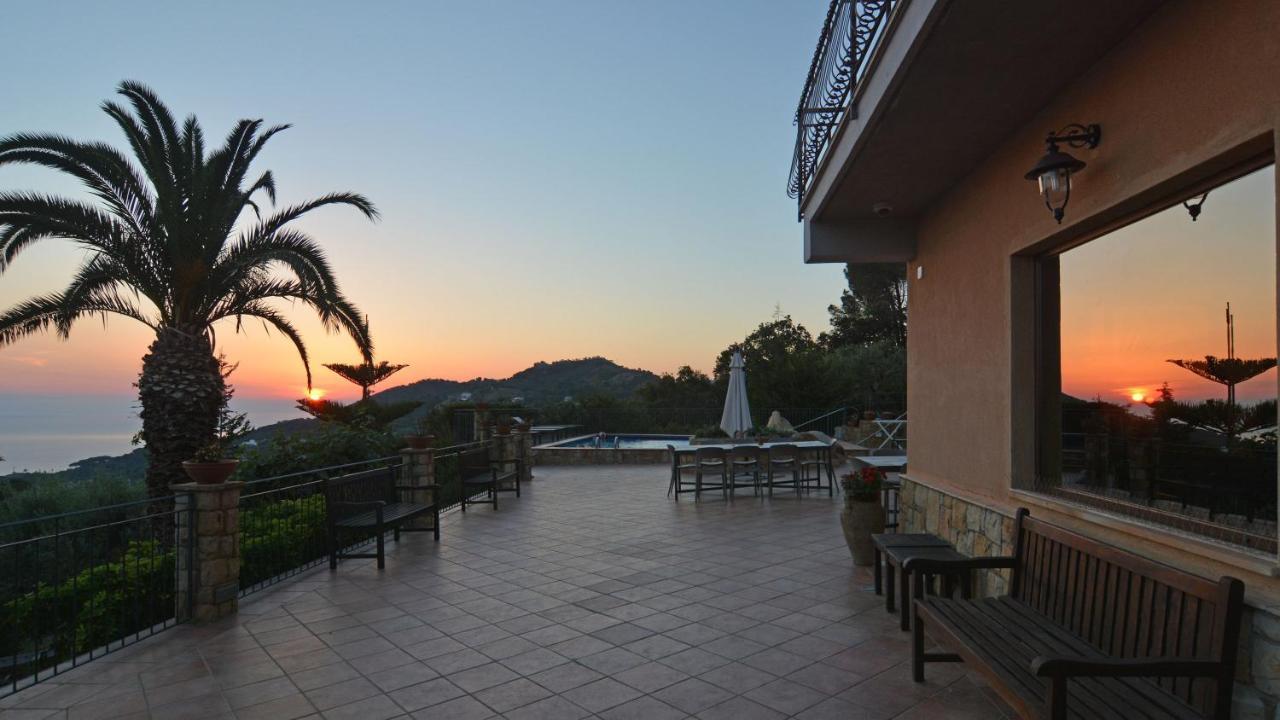 Villa Provenza 12&4, Emma Villas Cefalu Exterior photo