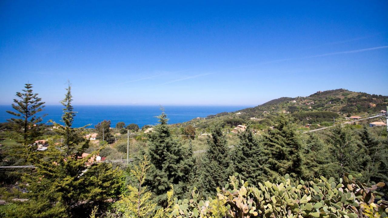 Villa Provenza 12&4, Emma Villas Cefalu Exterior photo