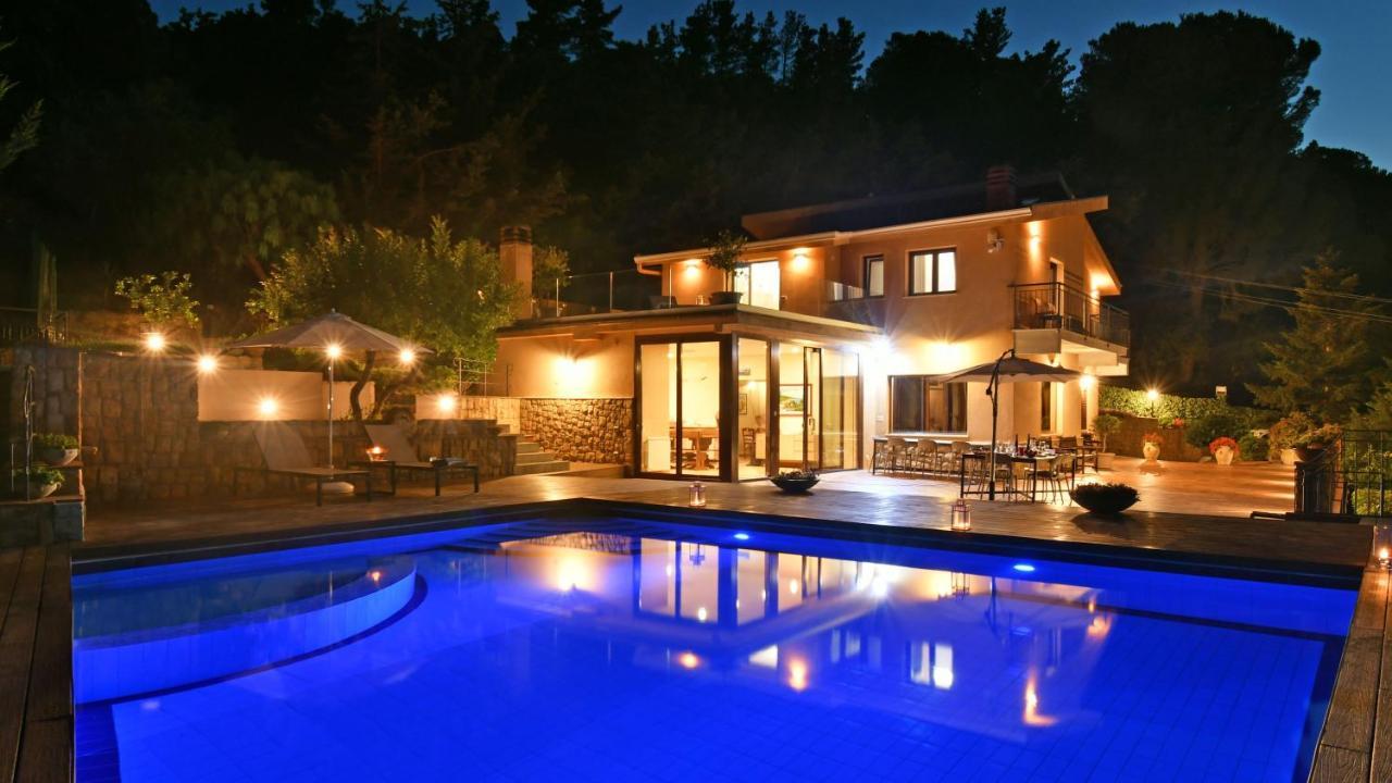 Villa Provenza 12&4, Emma Villas Cefalu Exterior photo