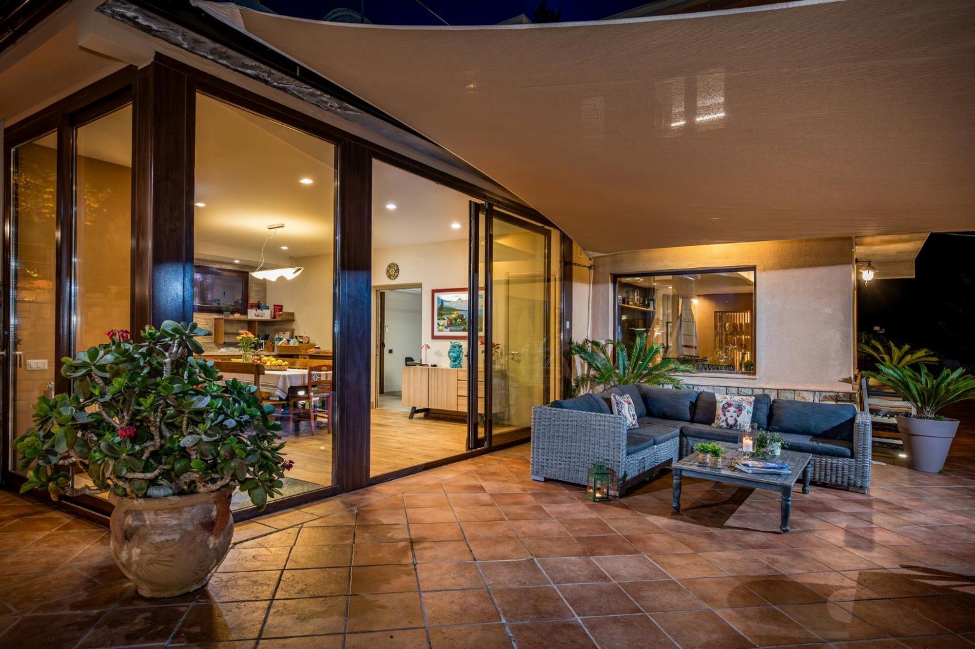 Villa Provenza 12&4, Emma Villas Cefalu Exterior photo