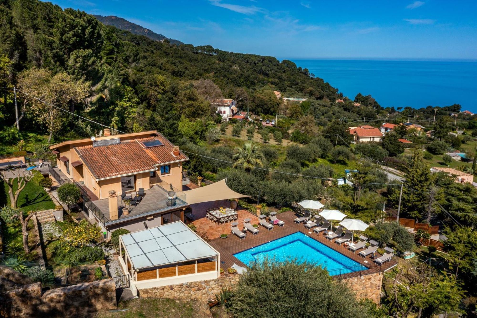 Villa Provenza 12&4, Emma Villas Cefalu Exterior photo